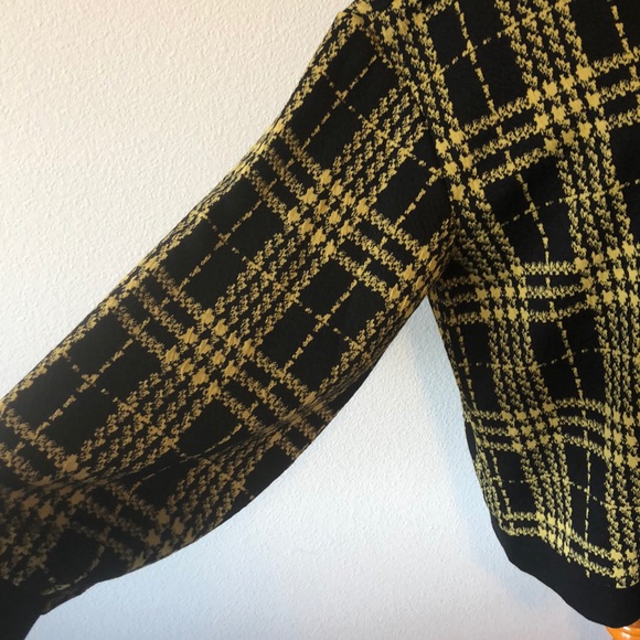 Trendy Printed Top - Picture 6 of 8